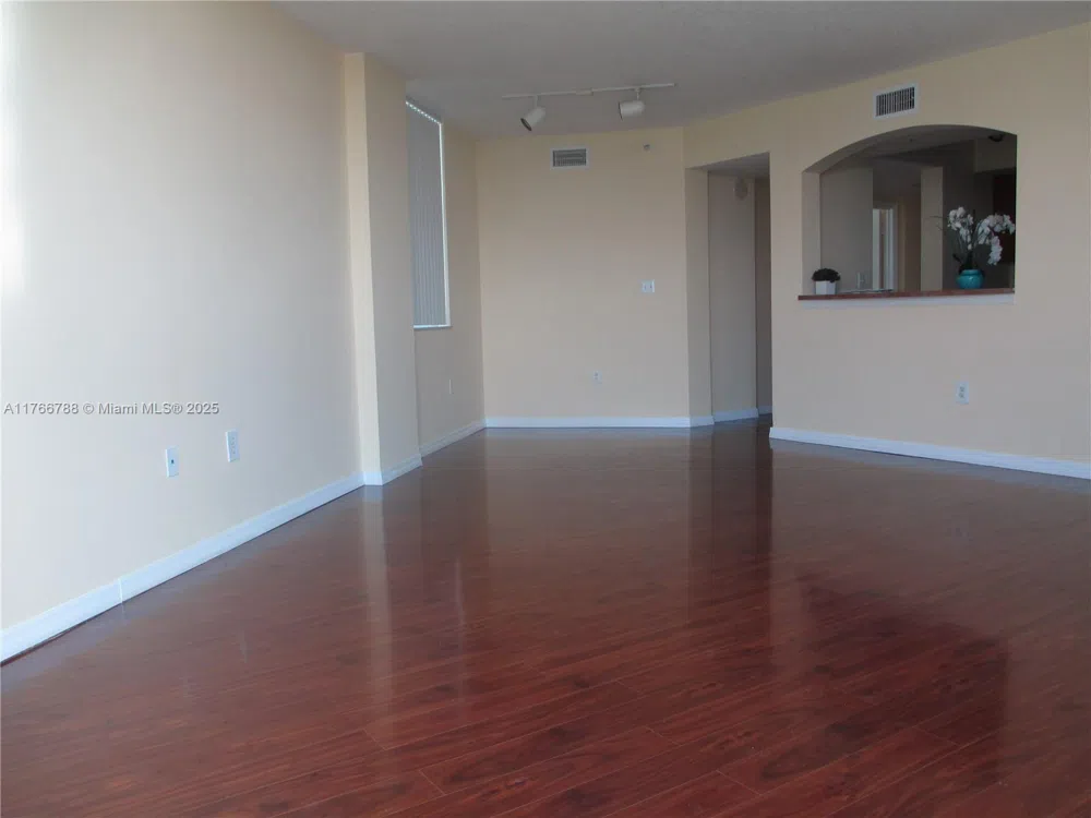 9201 Collins Ave #1021 Surfside, FL 33154