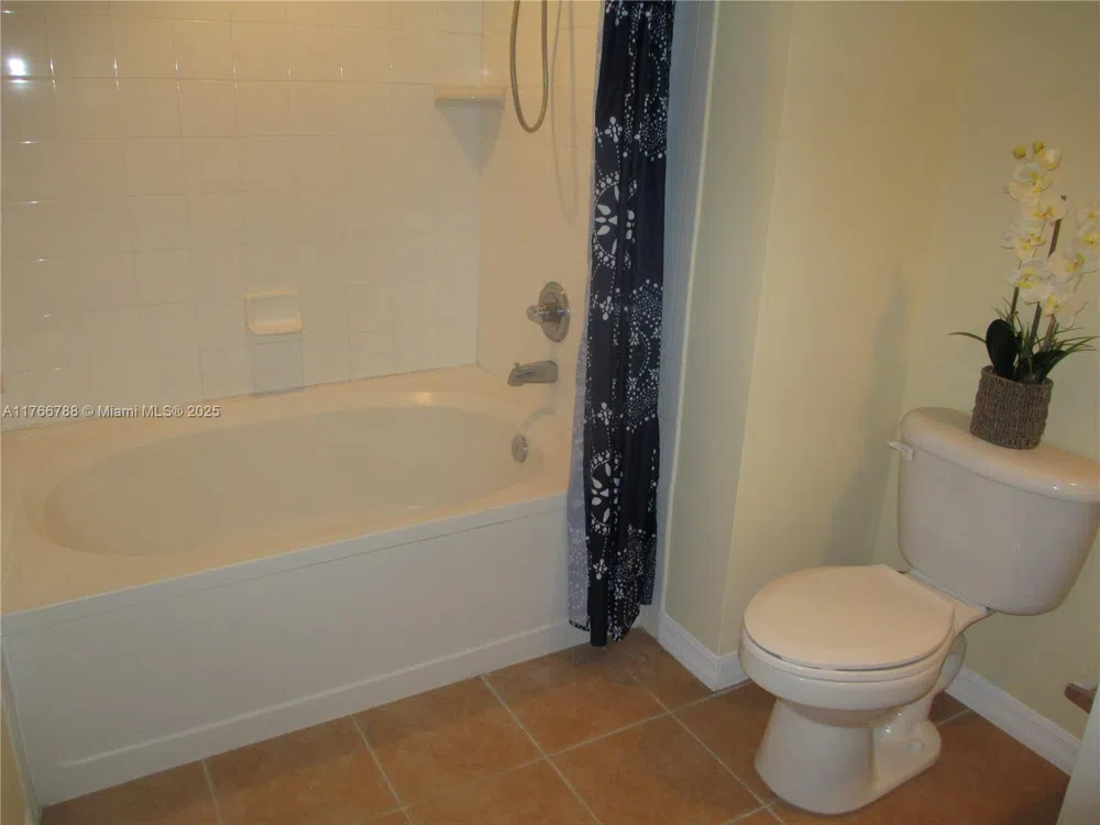 9201 Collins Ave #1021 Surfside, FL 33154