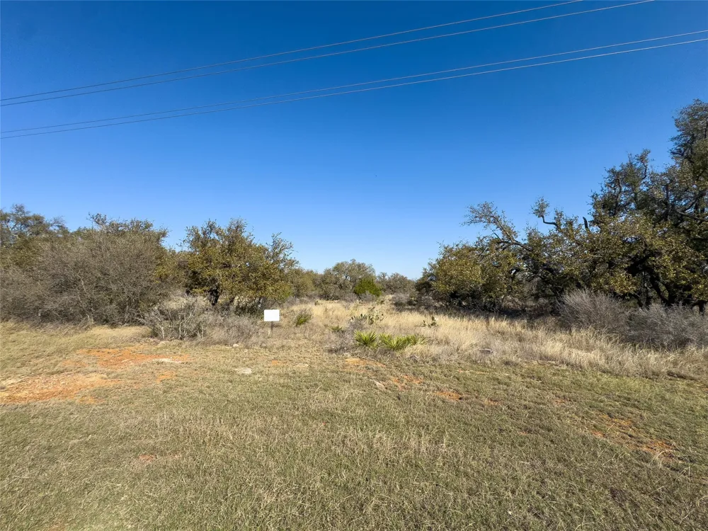 20 Comanche Ridge Round Mountain, TX 78663