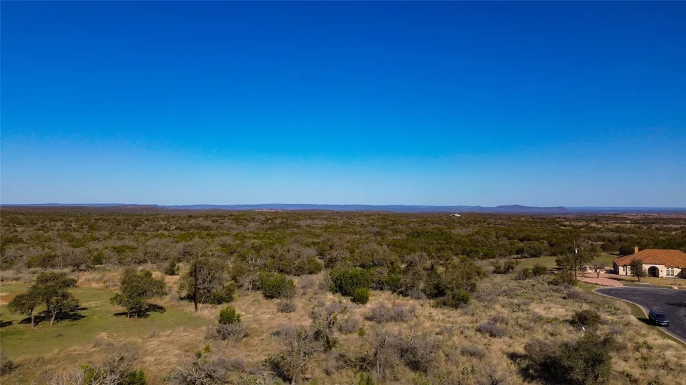 20 Comanche Ridge Round Mountain, TX 78663