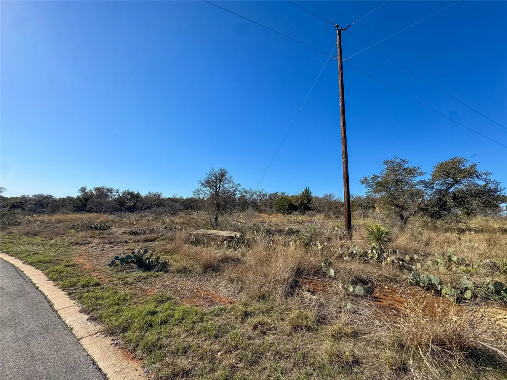 20 Comanche Ridge Round Mountain, TX 78663