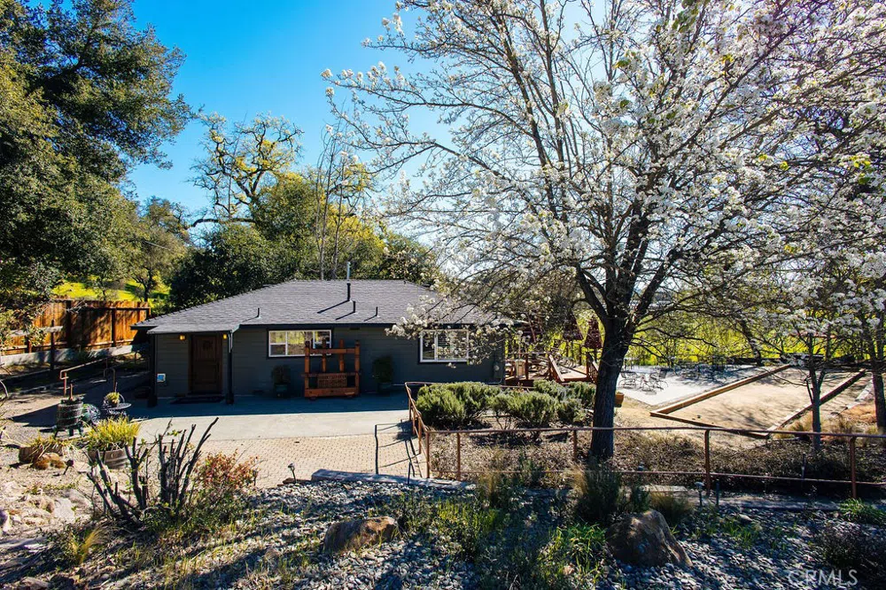 1001 Silverado Trail South St Helena, CA 94574