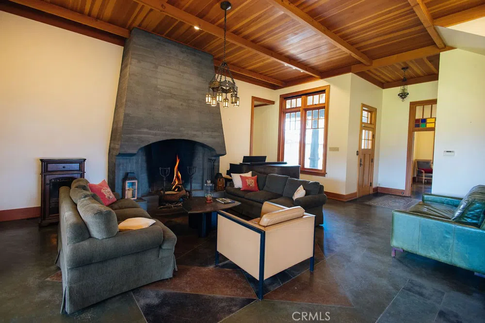 1001 Silverado Trail South St Helena, CA 94574
