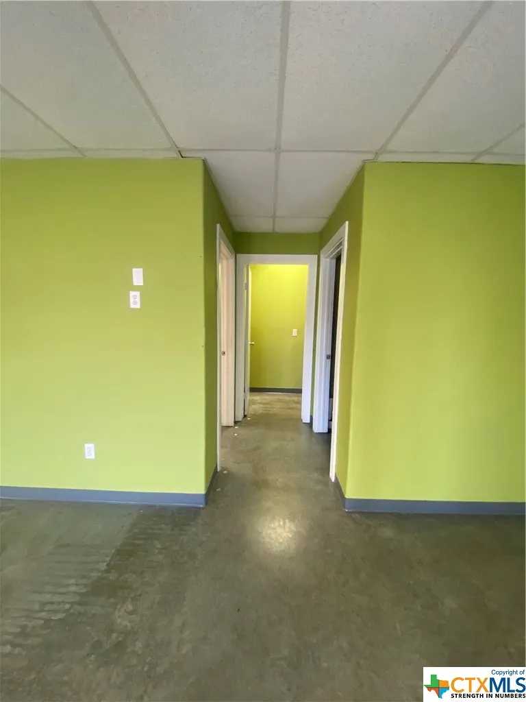 215 W Adams Avenue Port O'Connor, TX 77982