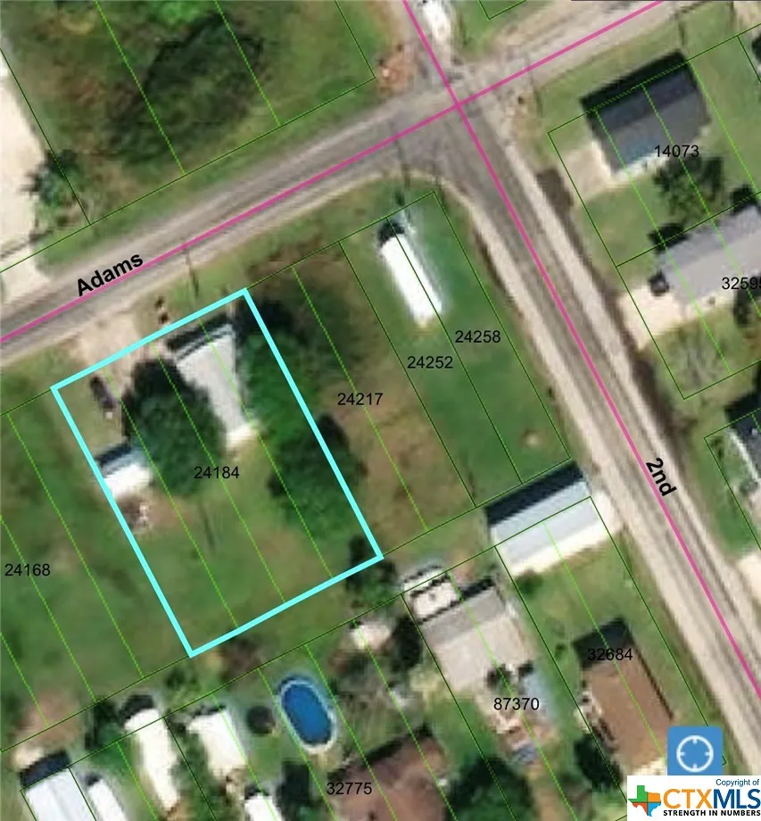 215 W Adams Avenue Port O'Connor, TX 77982