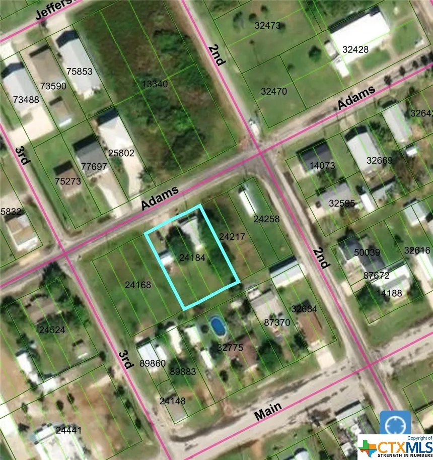 215 W Adams Avenue Port O'Connor, TX 77982