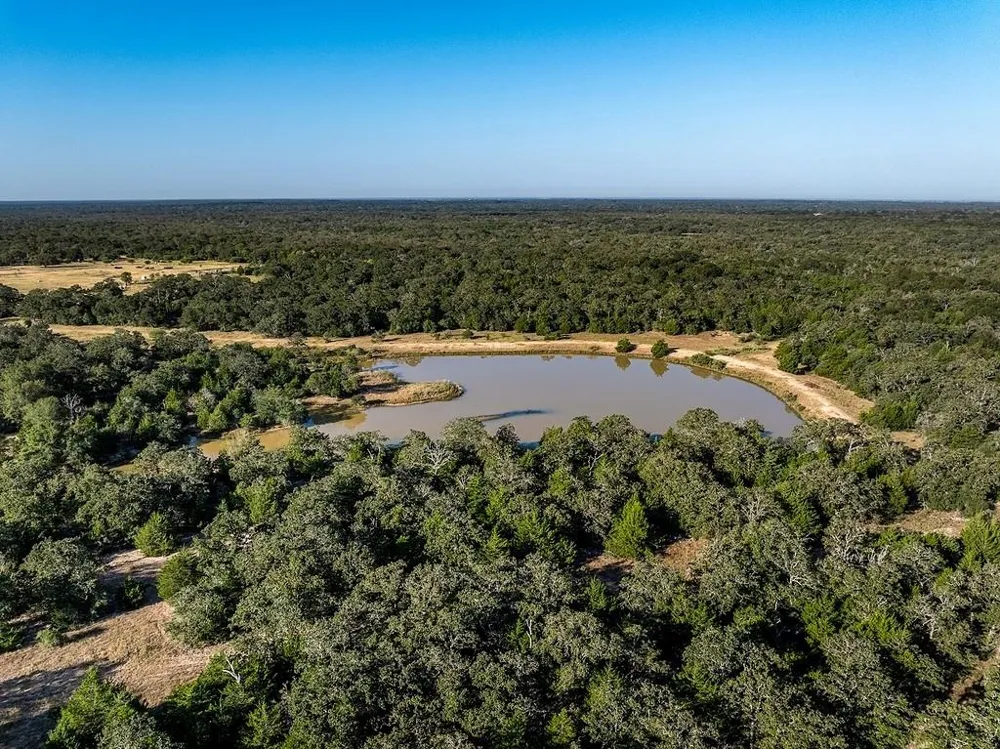 1883 County Road 273 Weimar, TX 78962