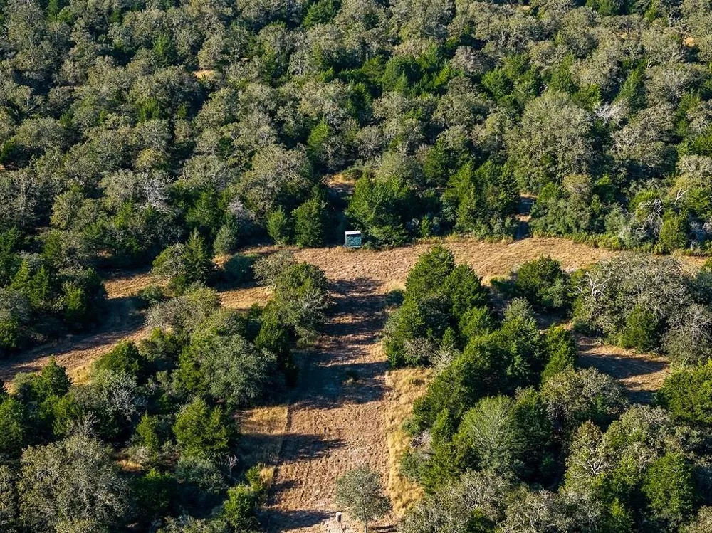 1883 County Road 273 Weimar, TX 78962