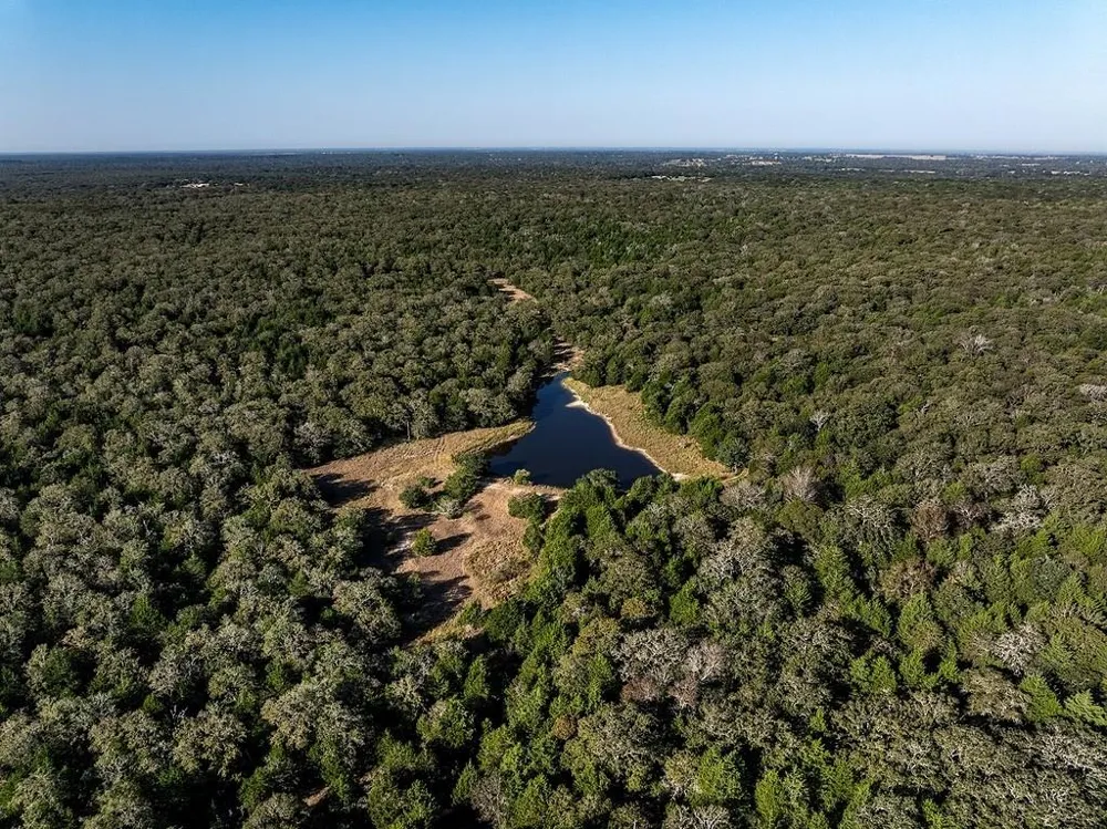 1883 County Road 273 Weimar, TX 78962