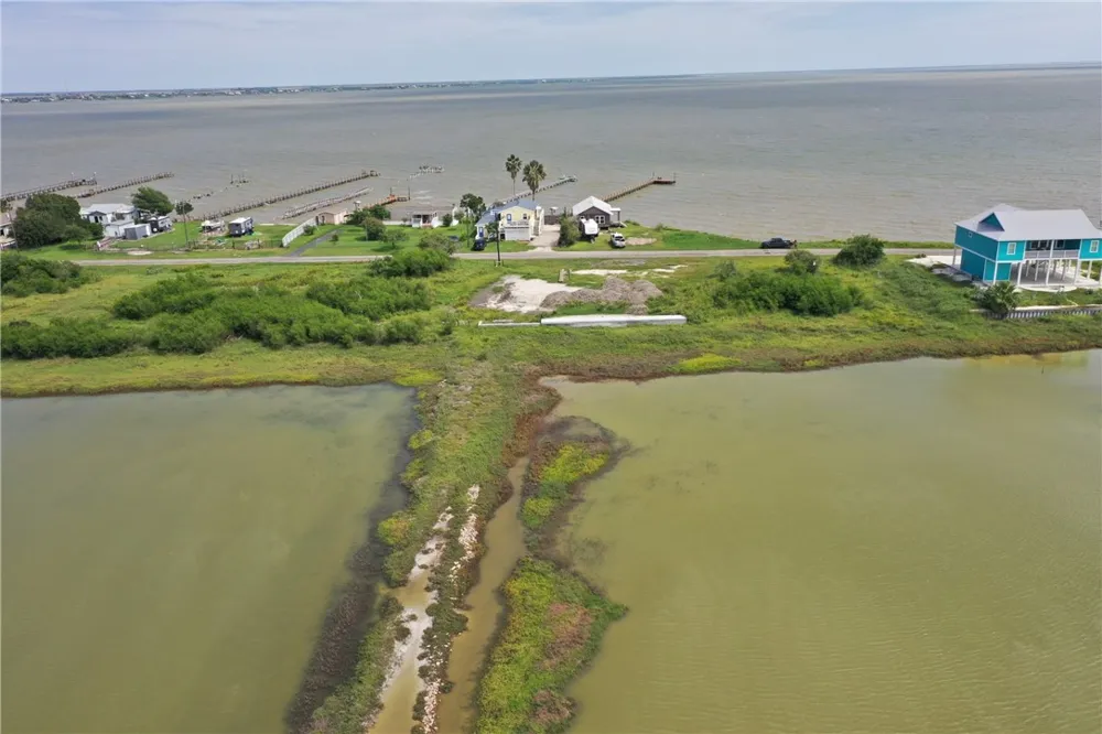 455 Egery Island Road Taft, TX 78390