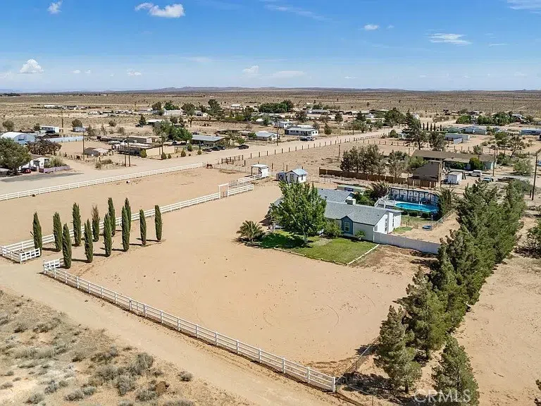27737 Morgan Lane Boron, CA 93516