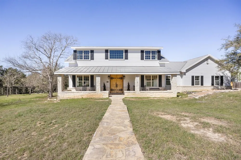 1119 Stoneyridge Drive Canyon Lake, TX 78133
