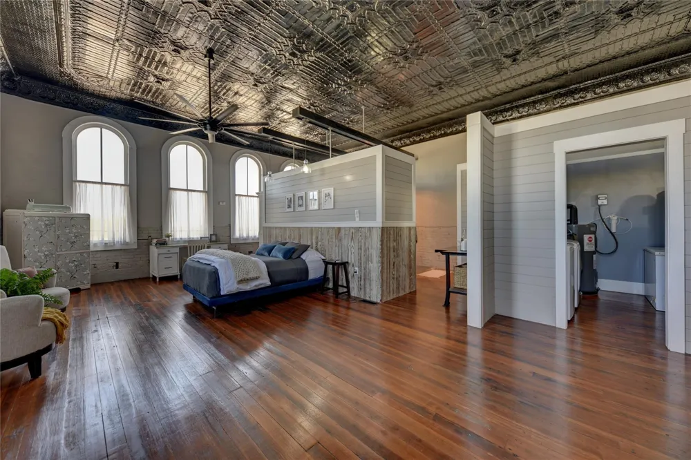 103 Main #B Moulton, TX 77975