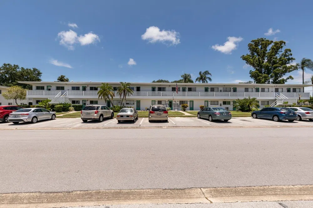 11200 86TH AVENUE #202 Seminole, FL 33772