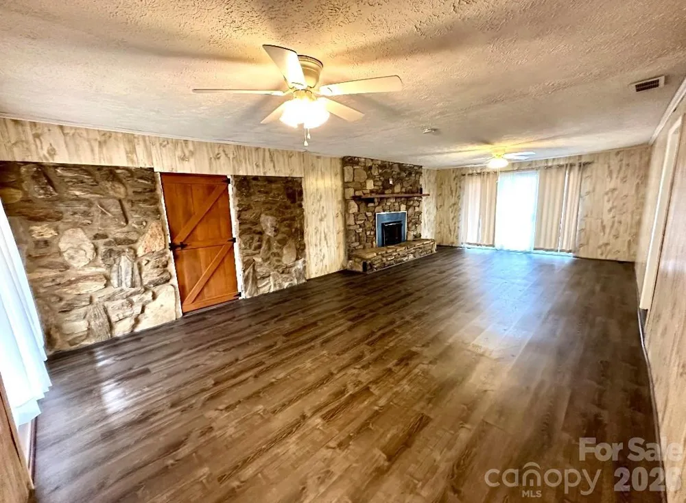 1567 Newfound Road Leicester, NC 28748