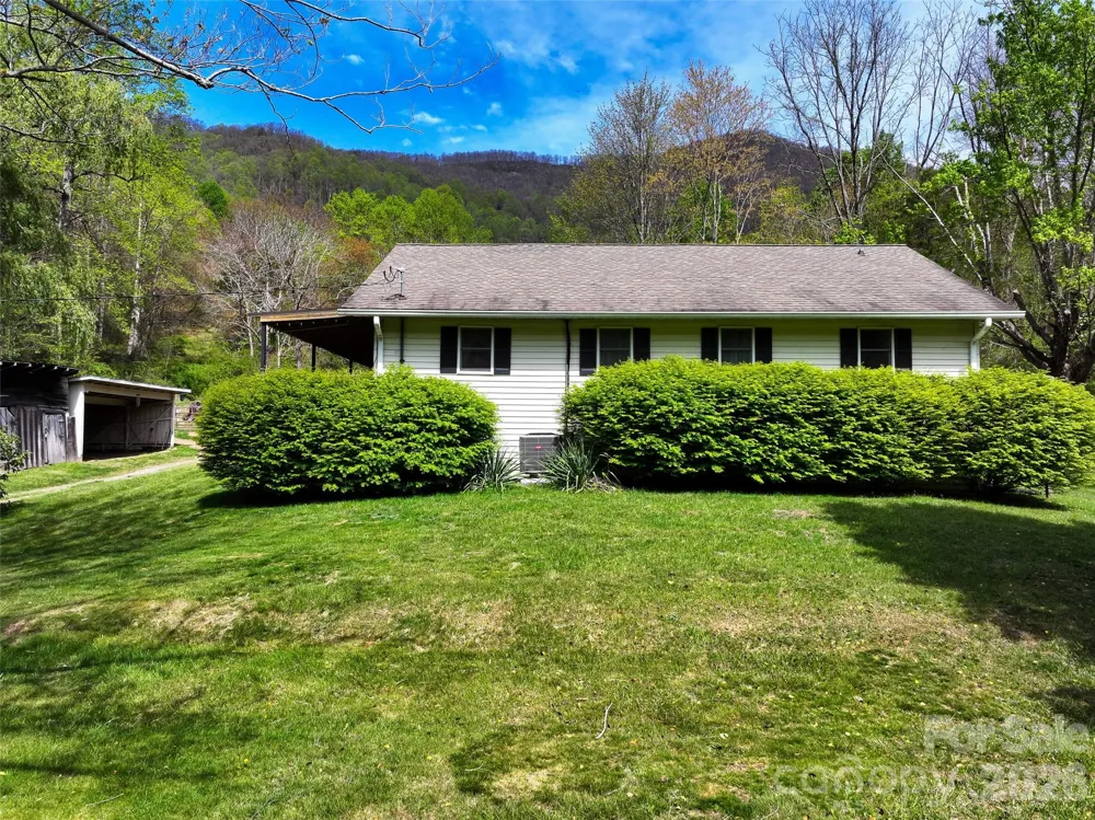 1567 Newfound Road Leicester, NC 28748