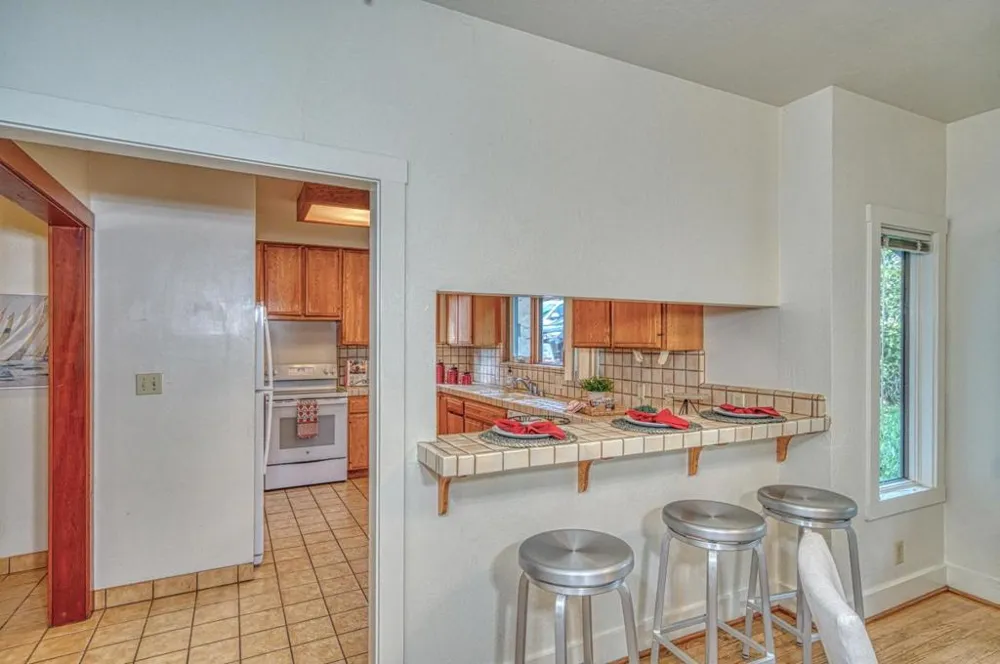 417 High Street Santa Cruz, CA 95060