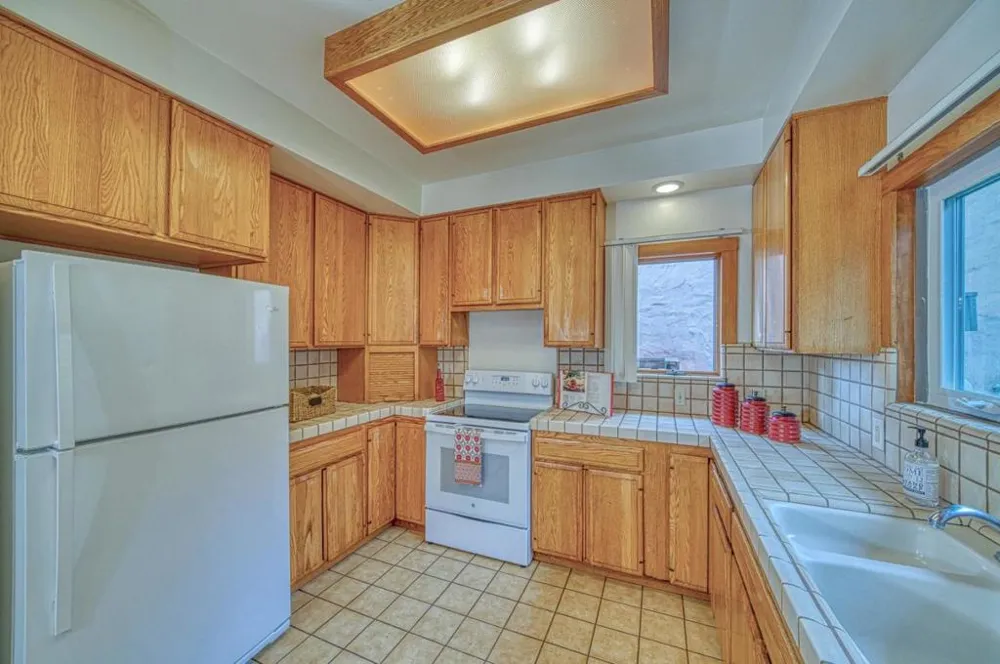 417 High Street Santa Cruz, CA 95060