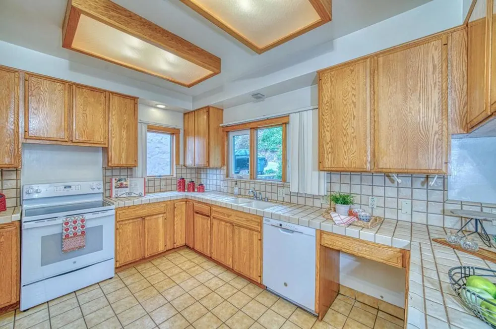 417 High Street Santa Cruz, CA 95060