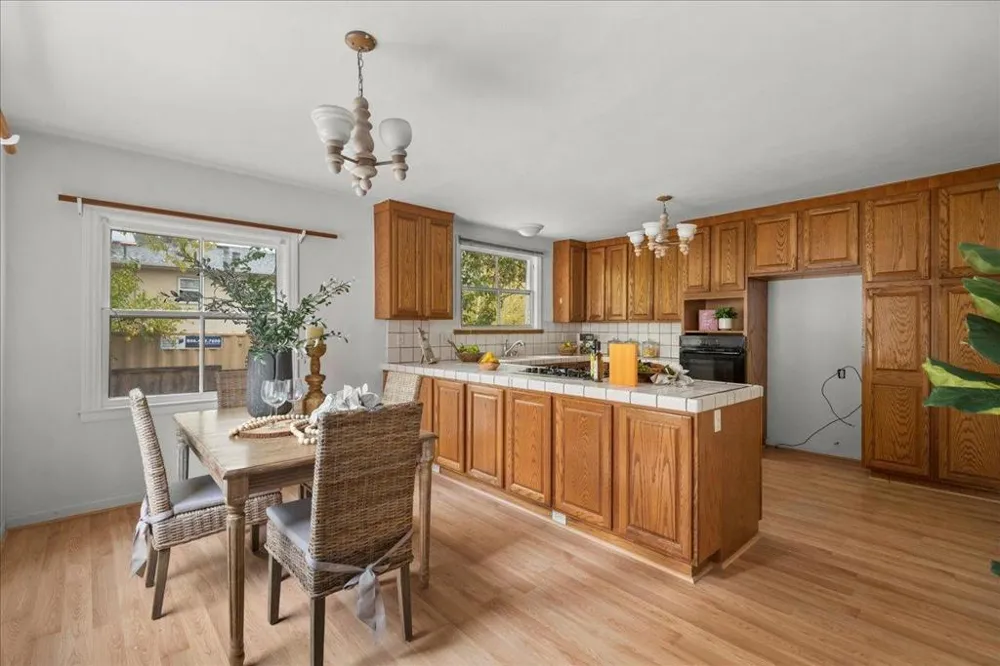35 Montgomery Street Los Gatos, CA 95030