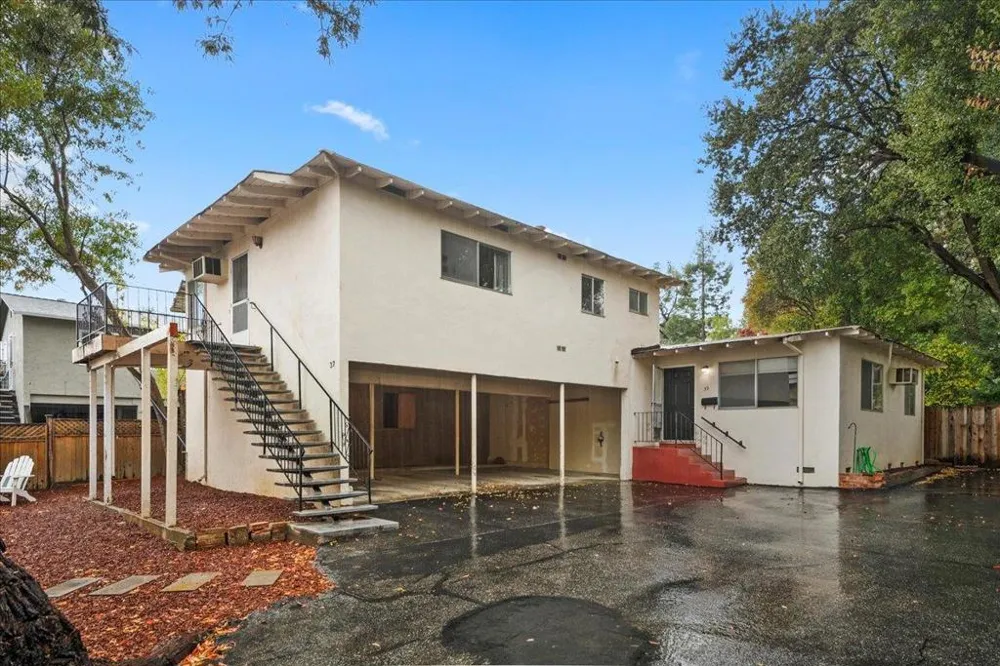 35 Montgomery Street Los Gatos, CA 95030