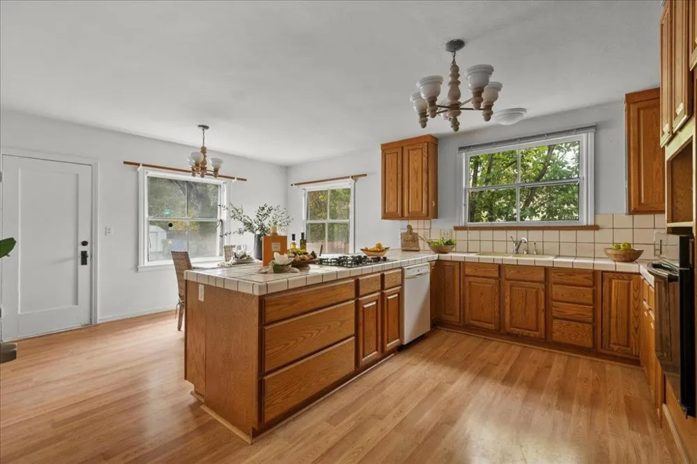 35 Montgomery Street Los Gatos, CA 95030