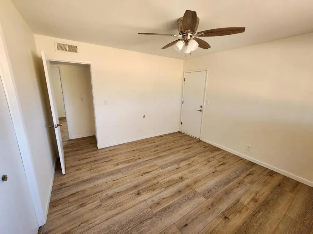 8831 E Herndon Avenue Clovis, CA 93619