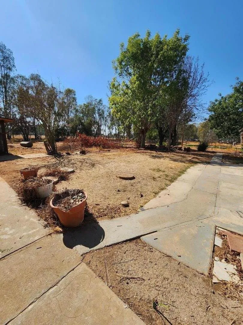 8831 E Herndon Avenue Clovis, CA 93619