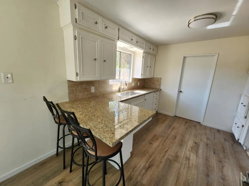 8831 E Herndon Avenue Clovis, CA 93619