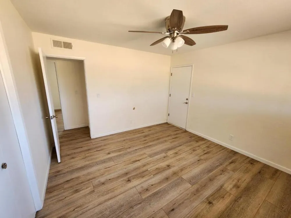 8831 E Herndon Avenue Clovis, CA 93619