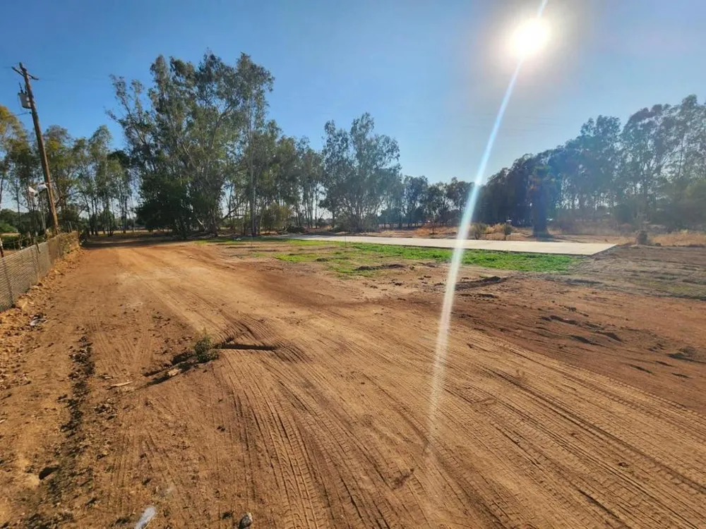 8831 E Herndon Avenue Clovis, CA 93619
