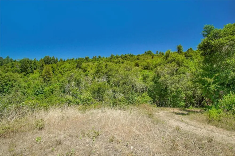 Apple Valley Corralitos, CA 95076