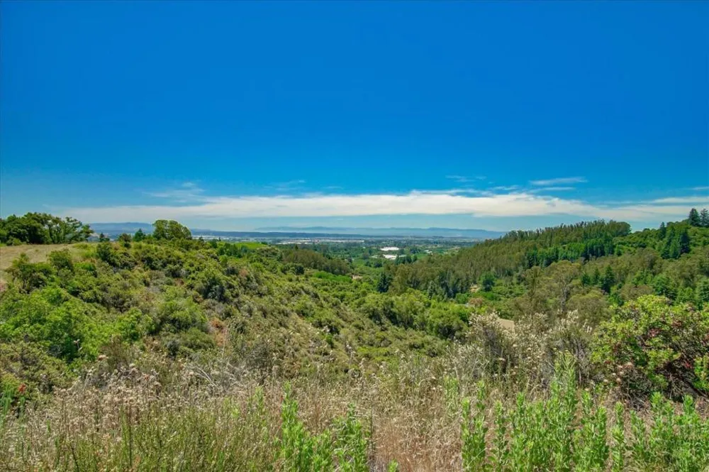 Apple Valley Corralitos, CA 95076