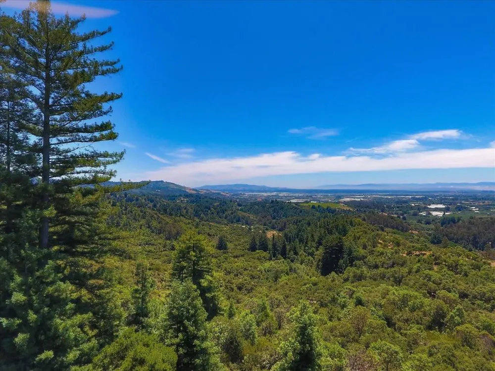 Apple Valley Corralitos, CA 95076