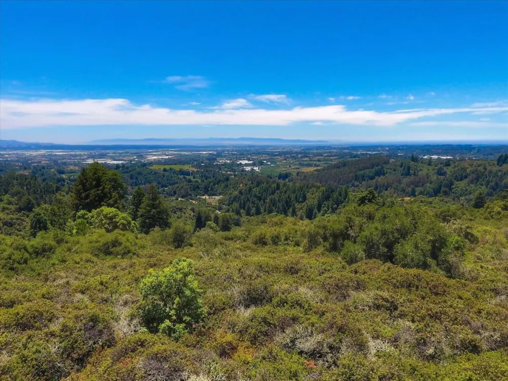 Apple Valley Corralitos, CA 95076