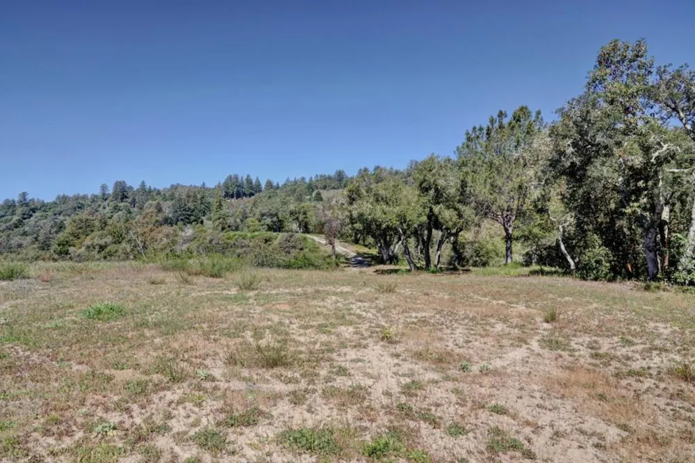 Apple Valley Corralitos, CA 95076