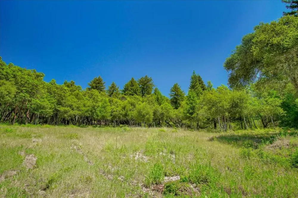Apple Valley Corralitos, CA 95076
