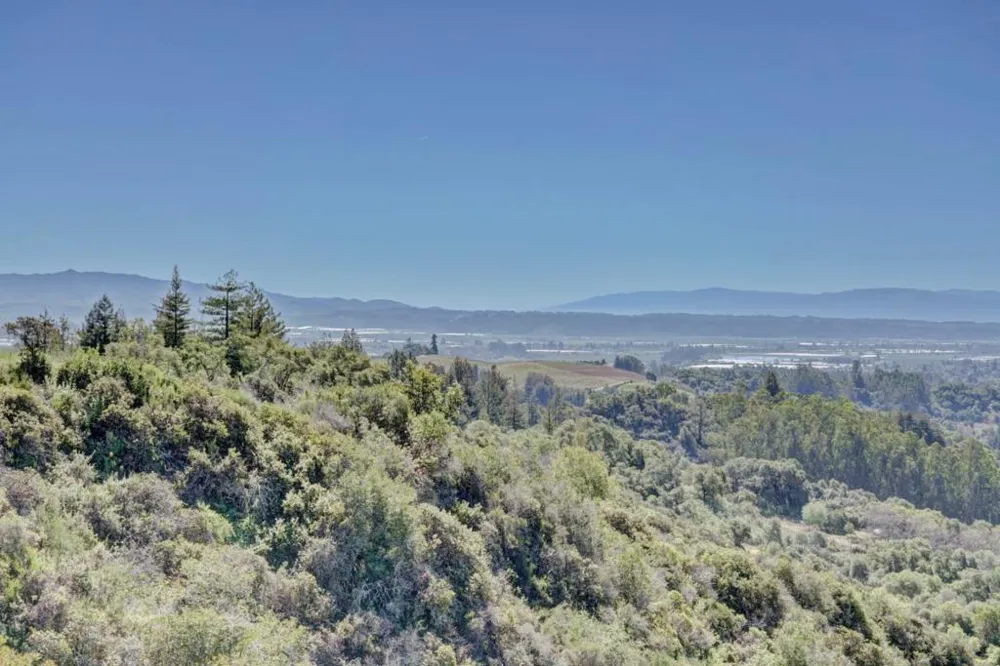 Apple Valley Corralitos, CA 95076
