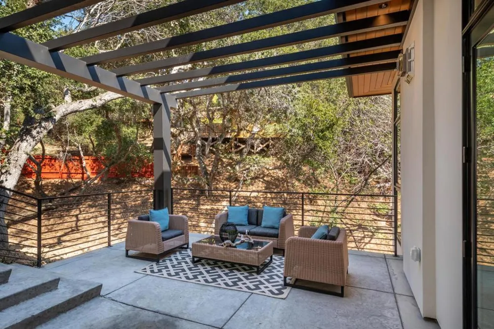 2280 Ralston Avenue Belmont, CA 94002