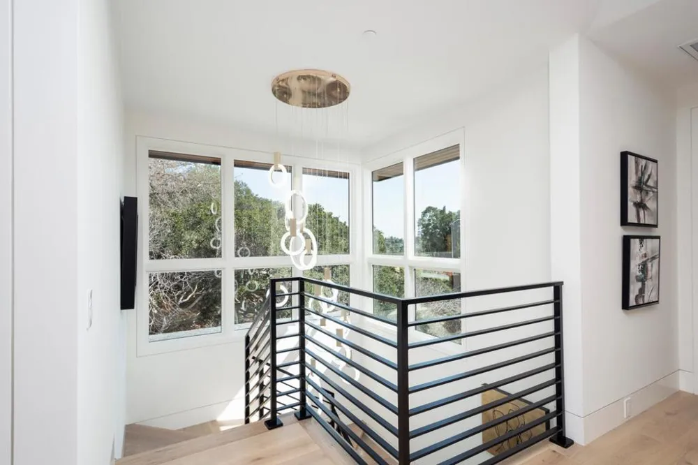 2280 Ralston Avenue Belmont, CA 94002