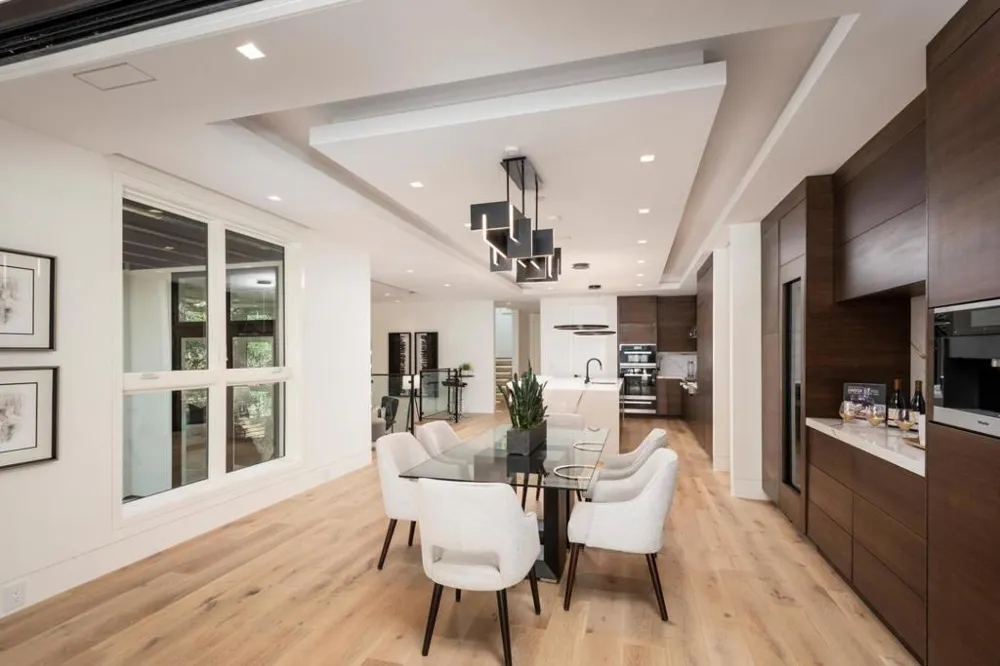 2280 Ralston Avenue Belmont, CA 94002