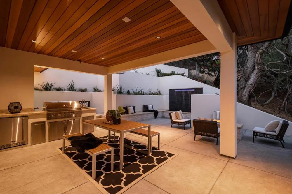 2280 Ralston Avenue Belmont, CA 94002