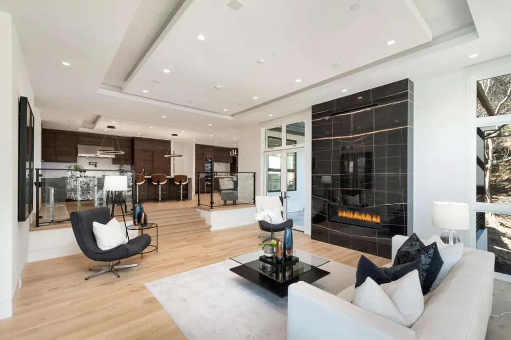 2280 Ralston Avenue Belmont, CA 94002
