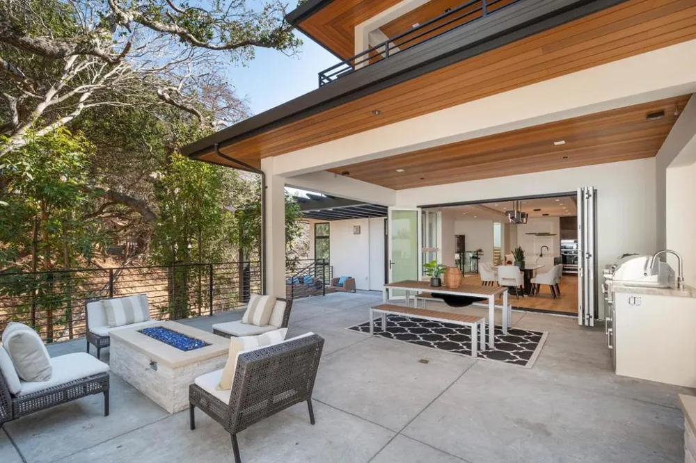 2280 Ralston Avenue Belmont, CA 94002
