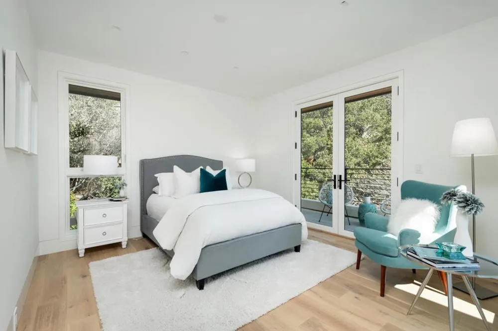 2280 Ralston Avenue Belmont, CA 94002