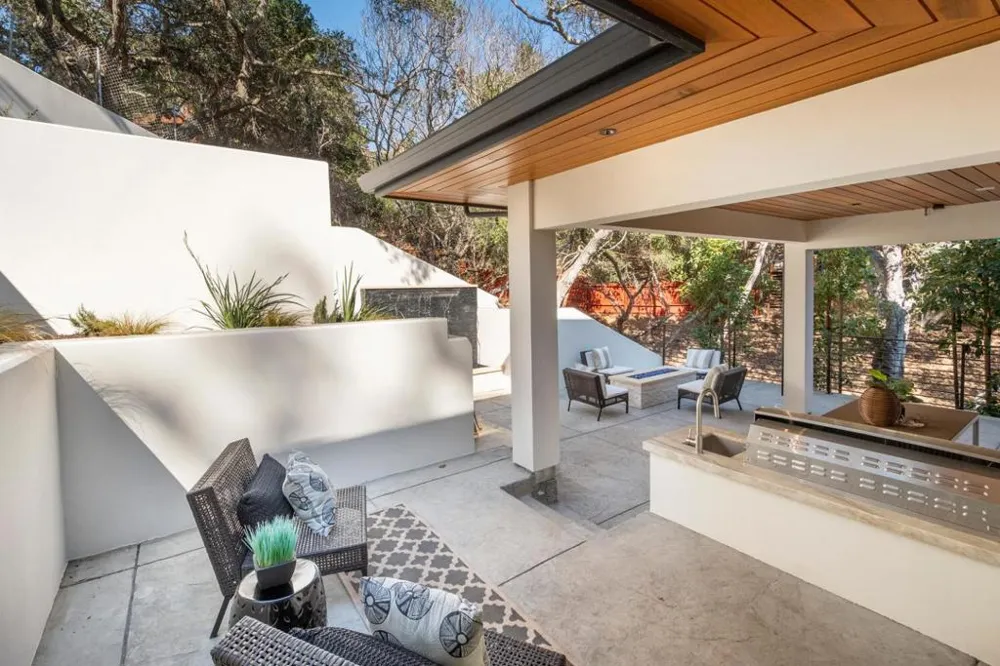 2280 Ralston Avenue Belmont, CA 94002