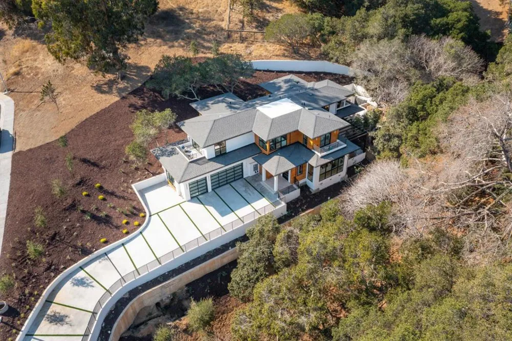2280 Ralston Avenue Belmont, CA 94002