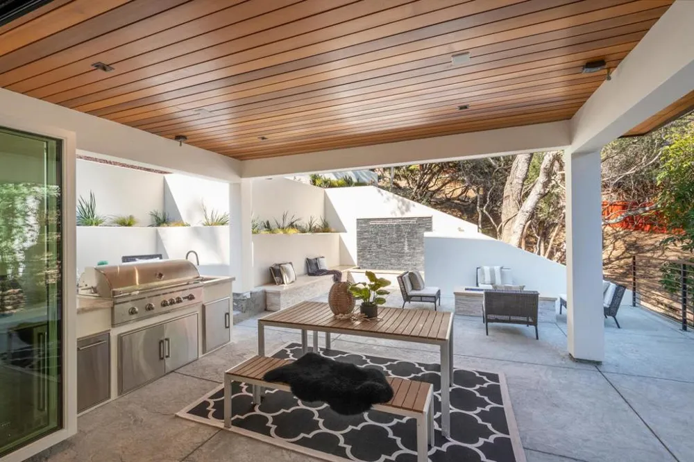 2280 Ralston Avenue Belmont, CA 94002