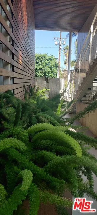 935 San Vicente Boulevard #1 West Hollywood, CA 90069