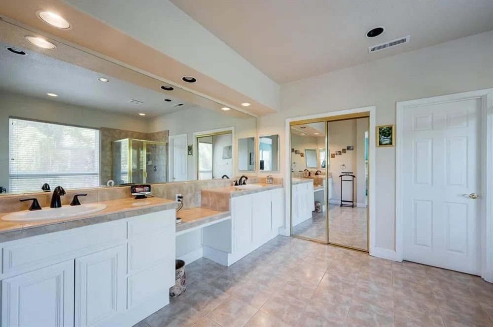 19122 Legend Court Morgan Hill, CA 95037